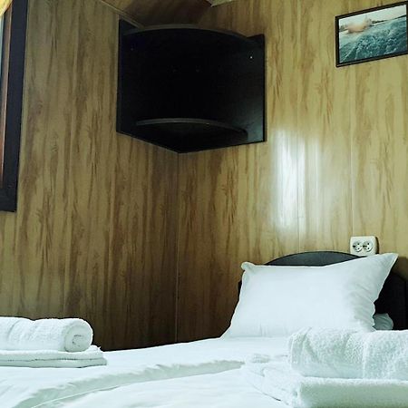 Hotel Restaurant Plutitor Delta Ways Nufaru Экстерьер фото